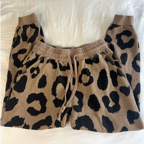 Pistola Leopard Print Lounge Set [Sz. S] - Picture 9 of 13